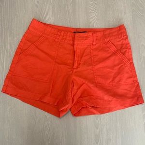 NWOT Coral Banana Republic Shorts ☀️ Size 6